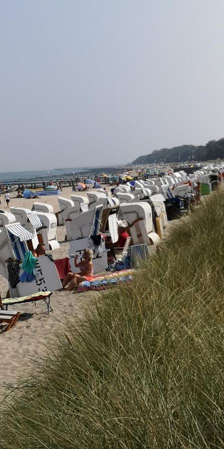 Zentrale Und Strandnahe Ferienwohnung In Kuehlungsborn Ost エクステリア 写真
